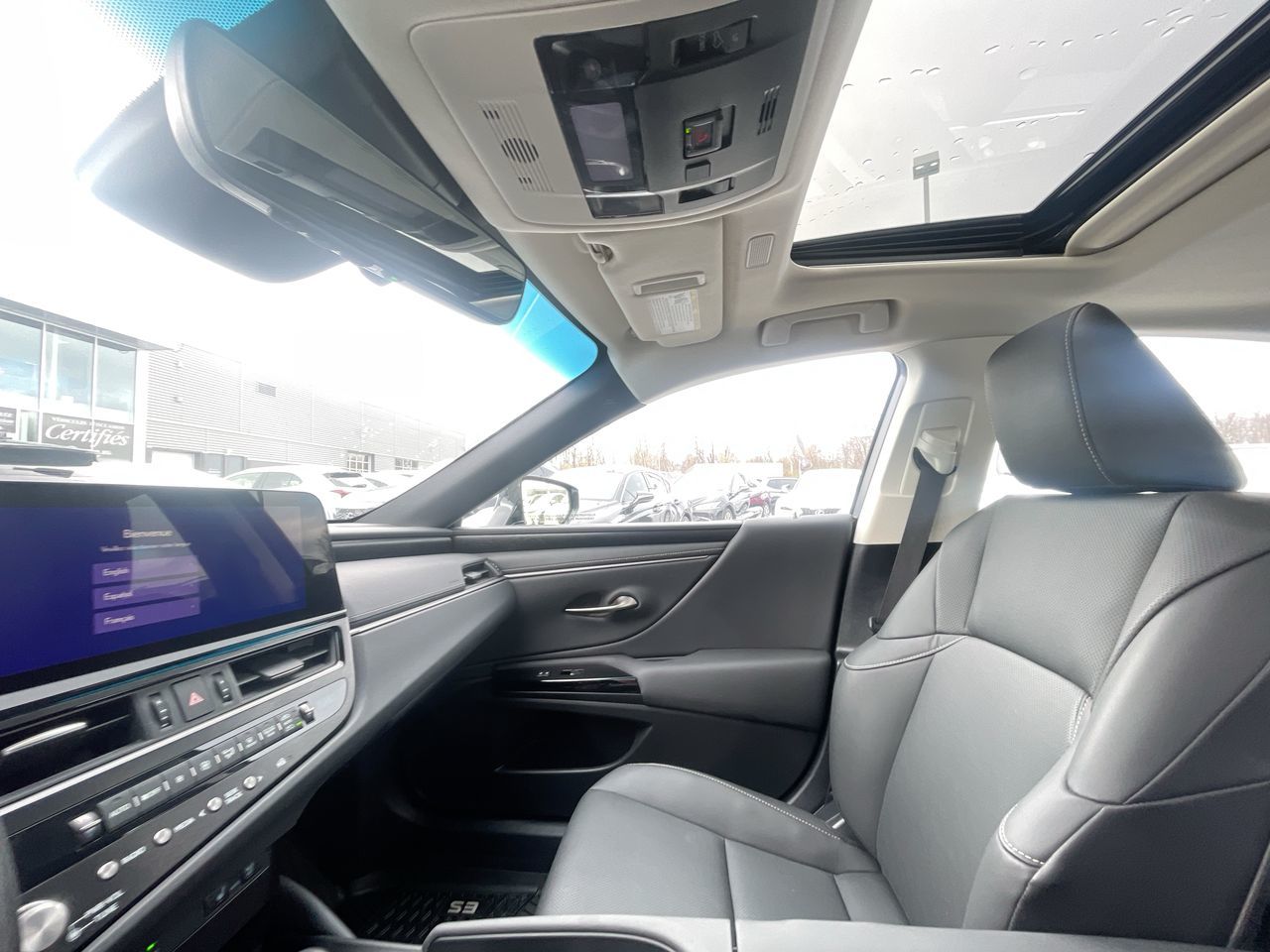 2024 Lexus ES 300h in Laval, Quebec