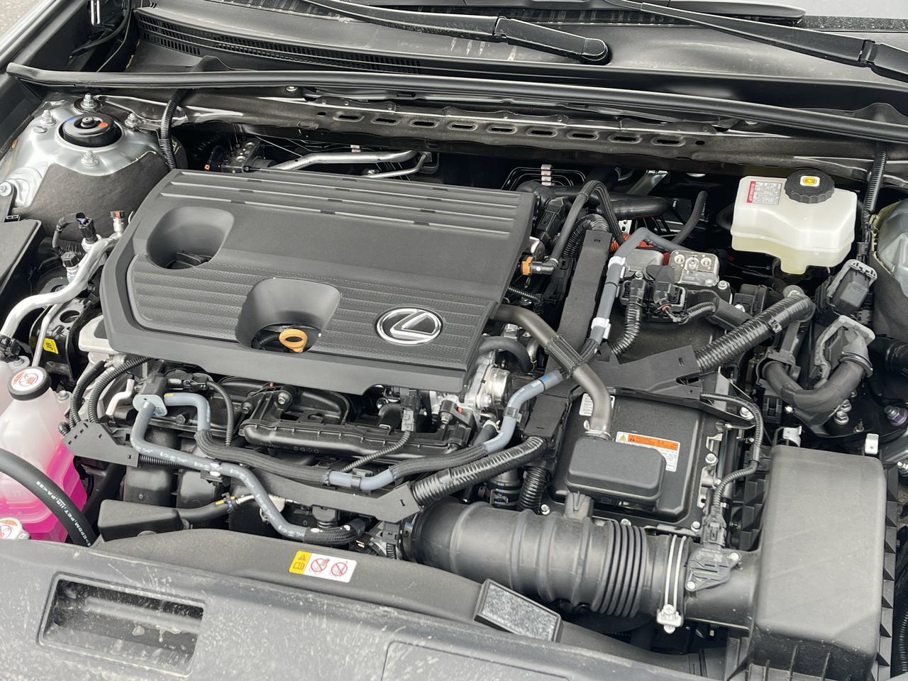 2024 Lexus ES 300h in Laval, Quebec