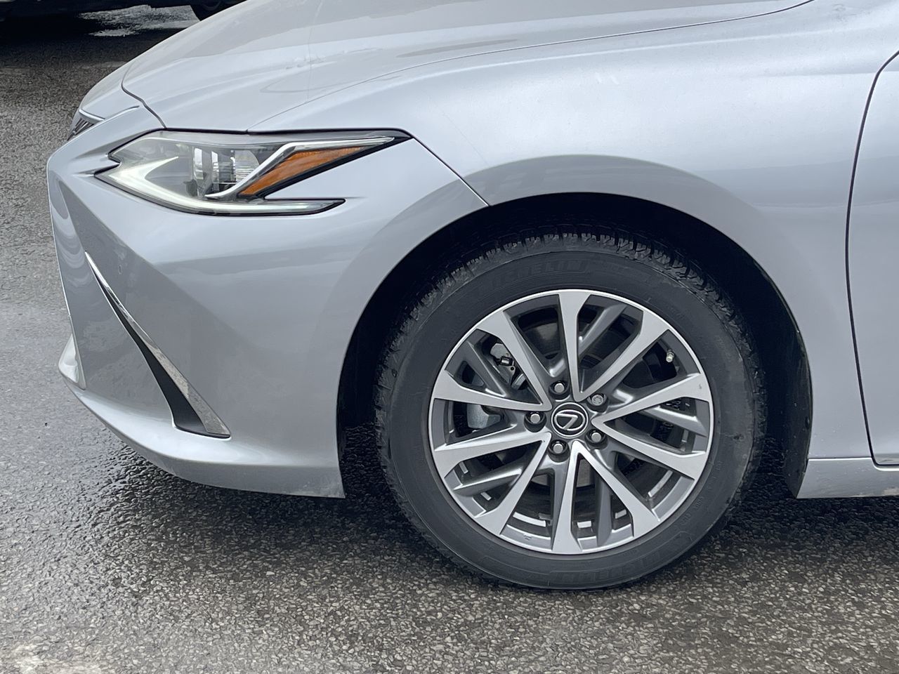 2024 Lexus ES 300h in Laval, Quebec
