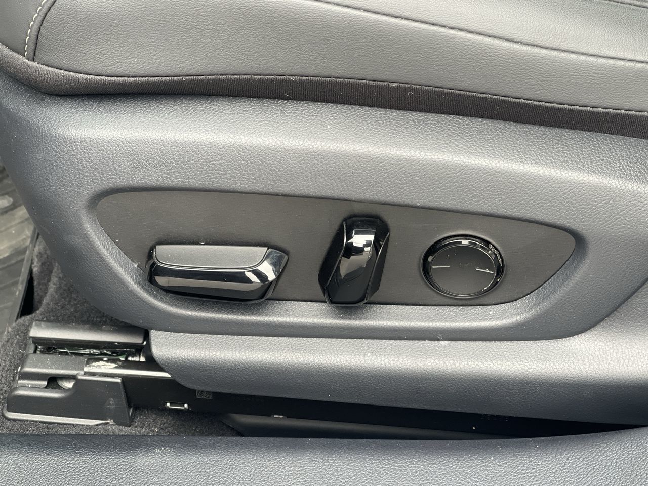 2024 Lexus ES 300h in Laval, Quebec
