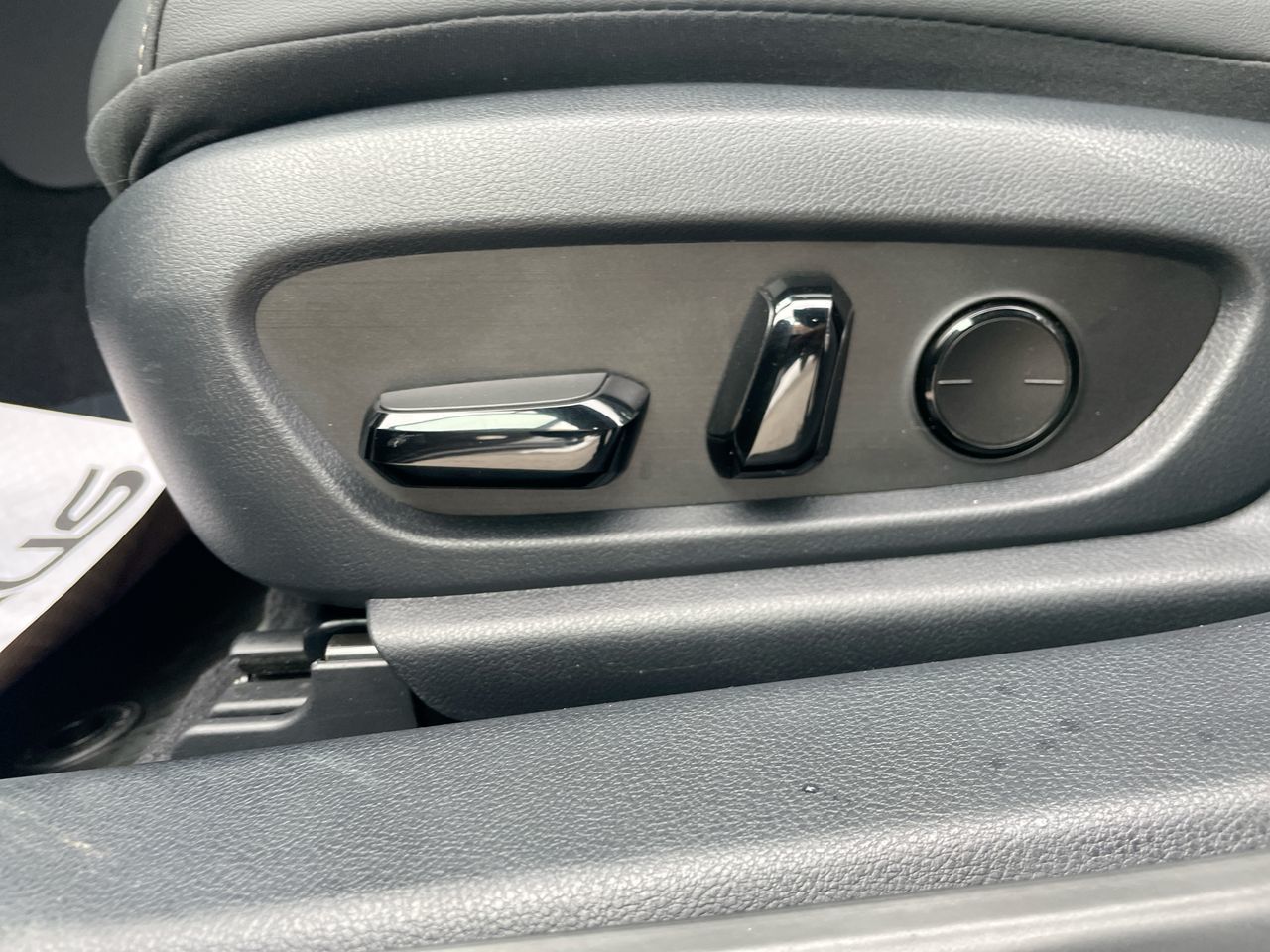 2024 Lexus ES 300h in Laval, Quebec