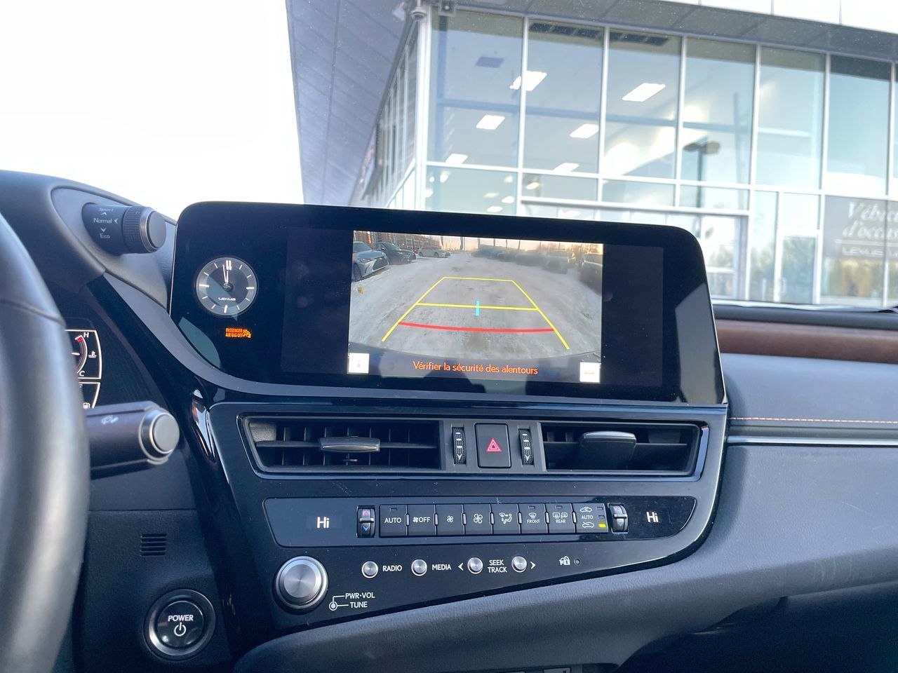 Lexus ES 300h  2025 à Laval, Québec