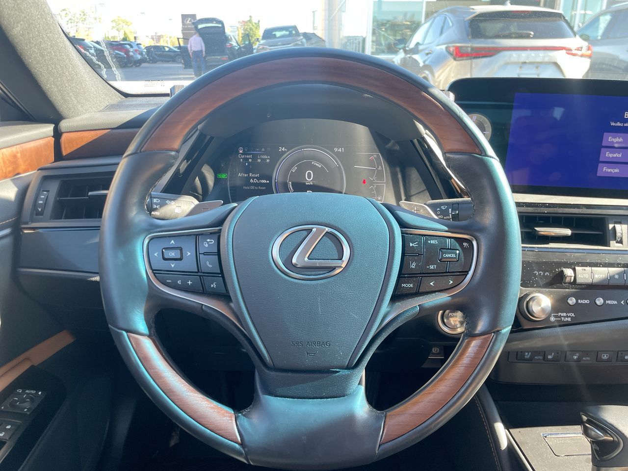 2025 Lexus ES 300h