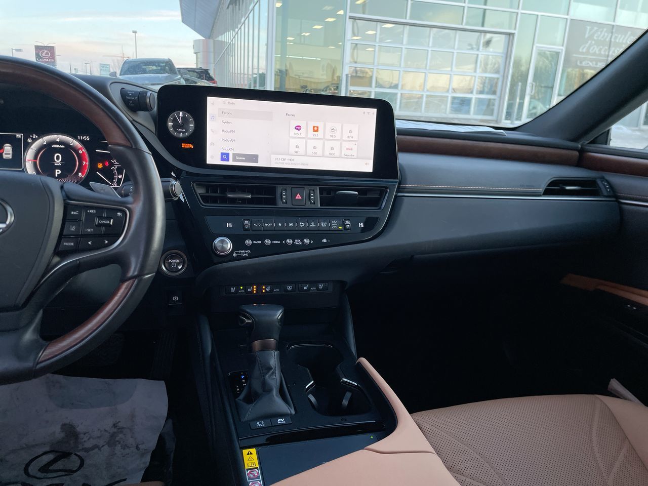 Lexus ES 300h  2025 à Laval, Québec