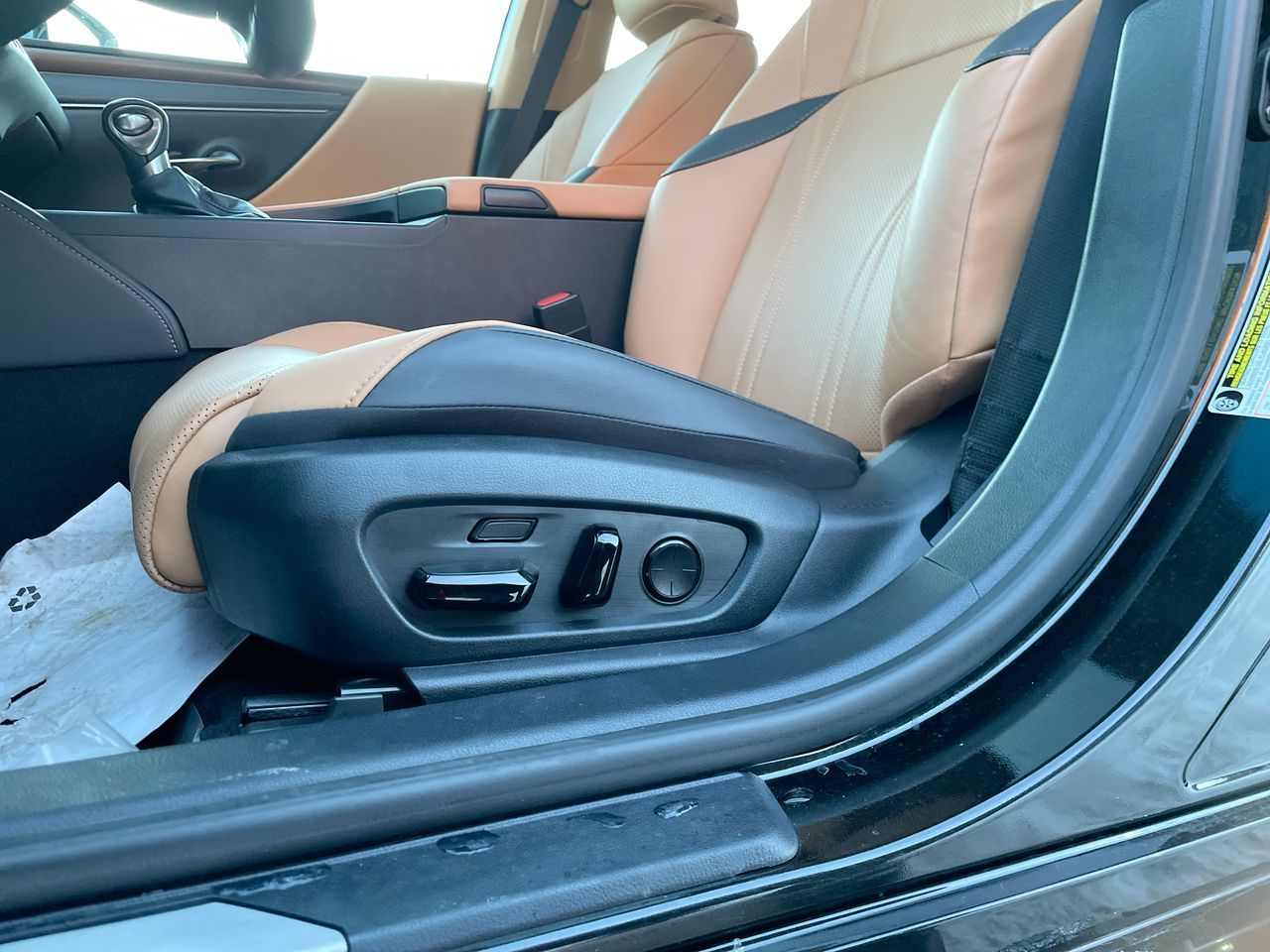 Lexus ES 300h  2025 à Laval, Québec