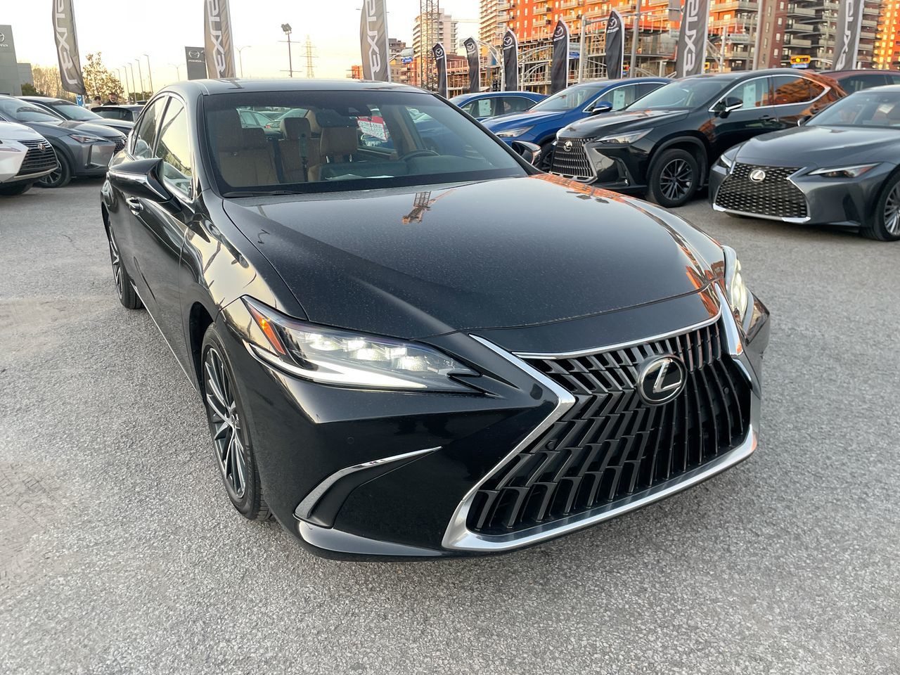 2024 Lexus ES 300h