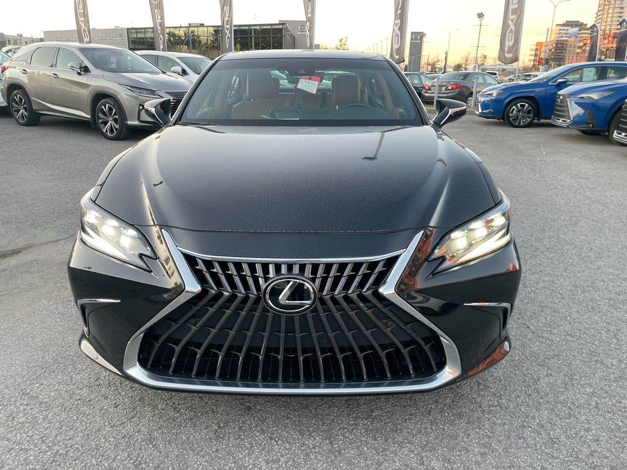 2024 Lexus ES 300h