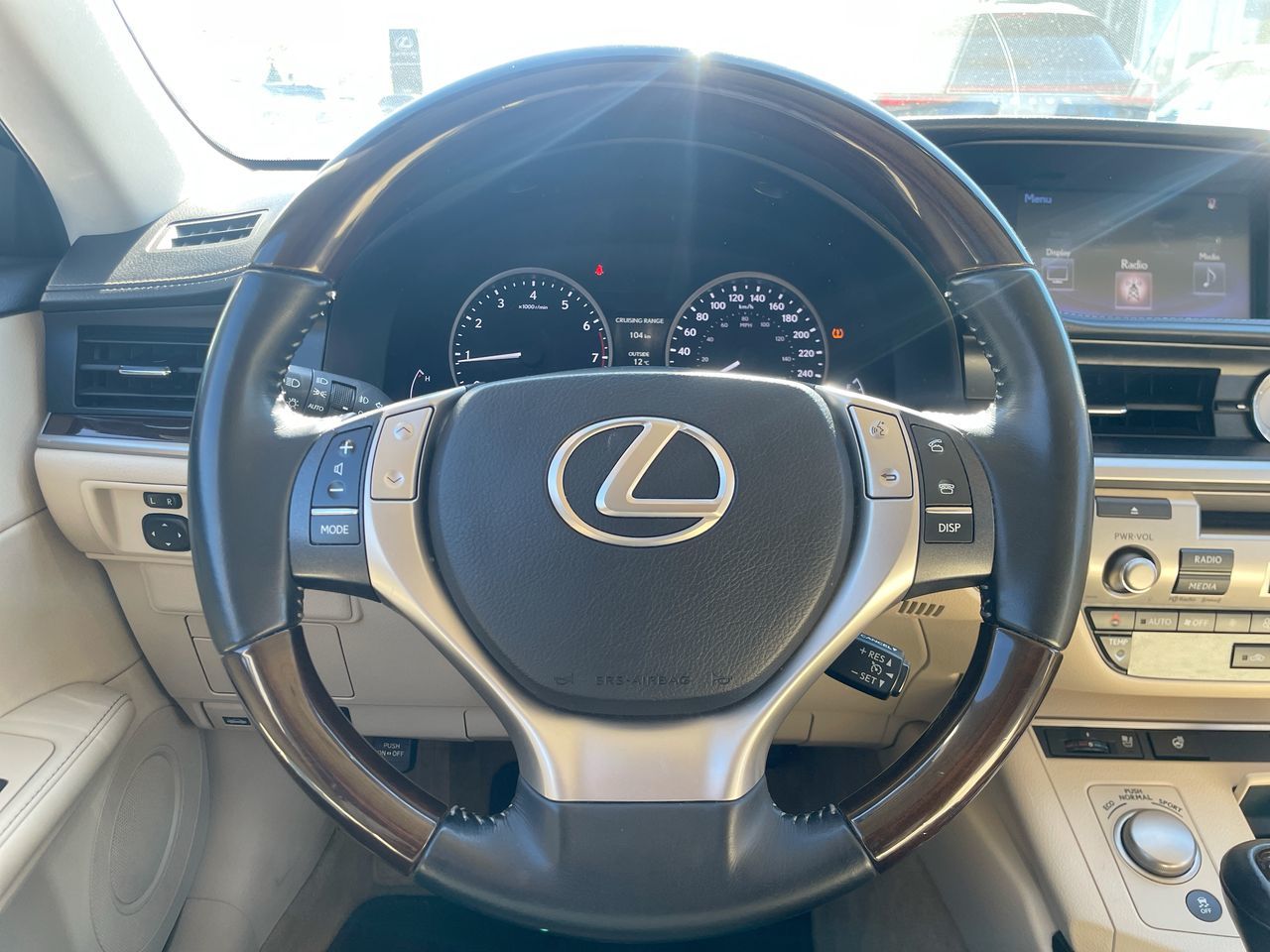 Lexus ES 350  2015