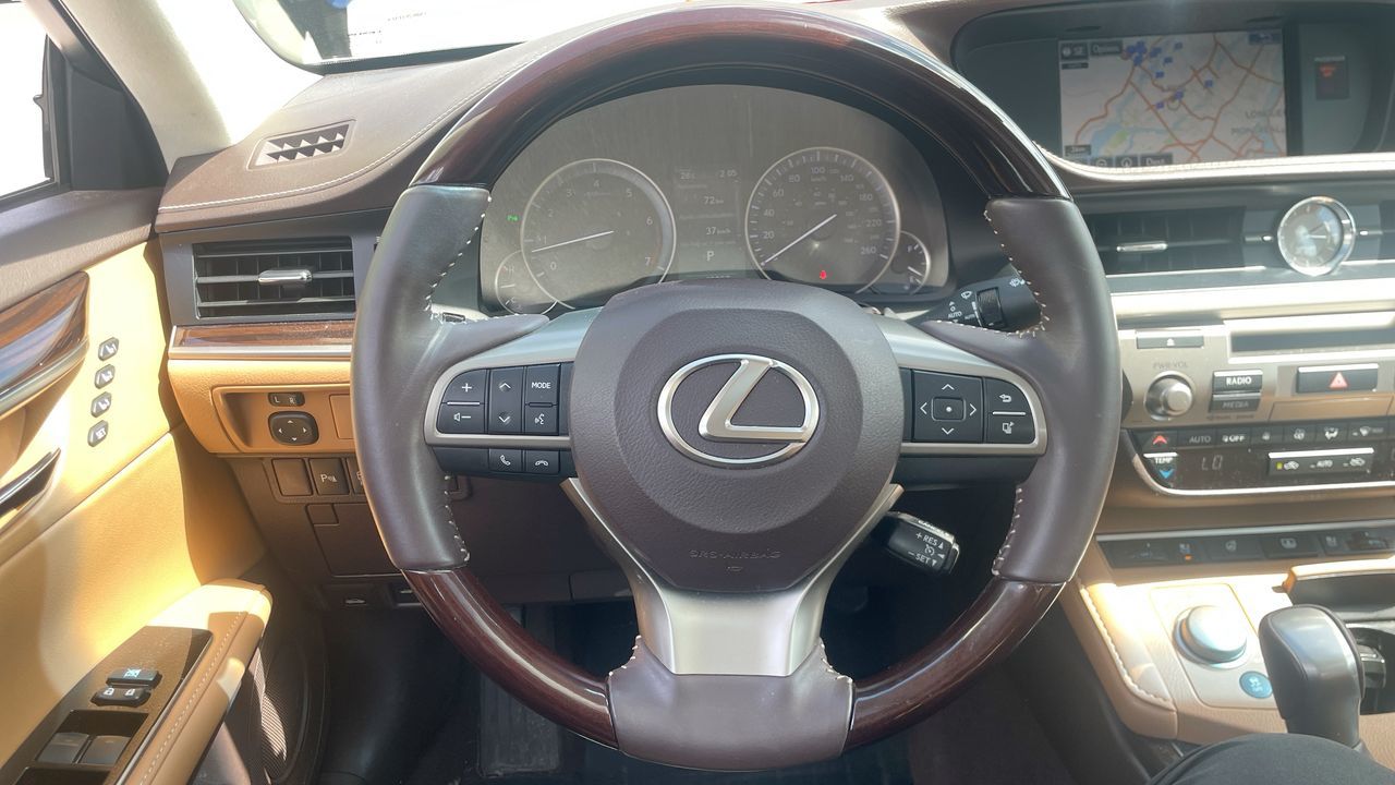 2016 Lexus ES 350 in Laval, Quebec