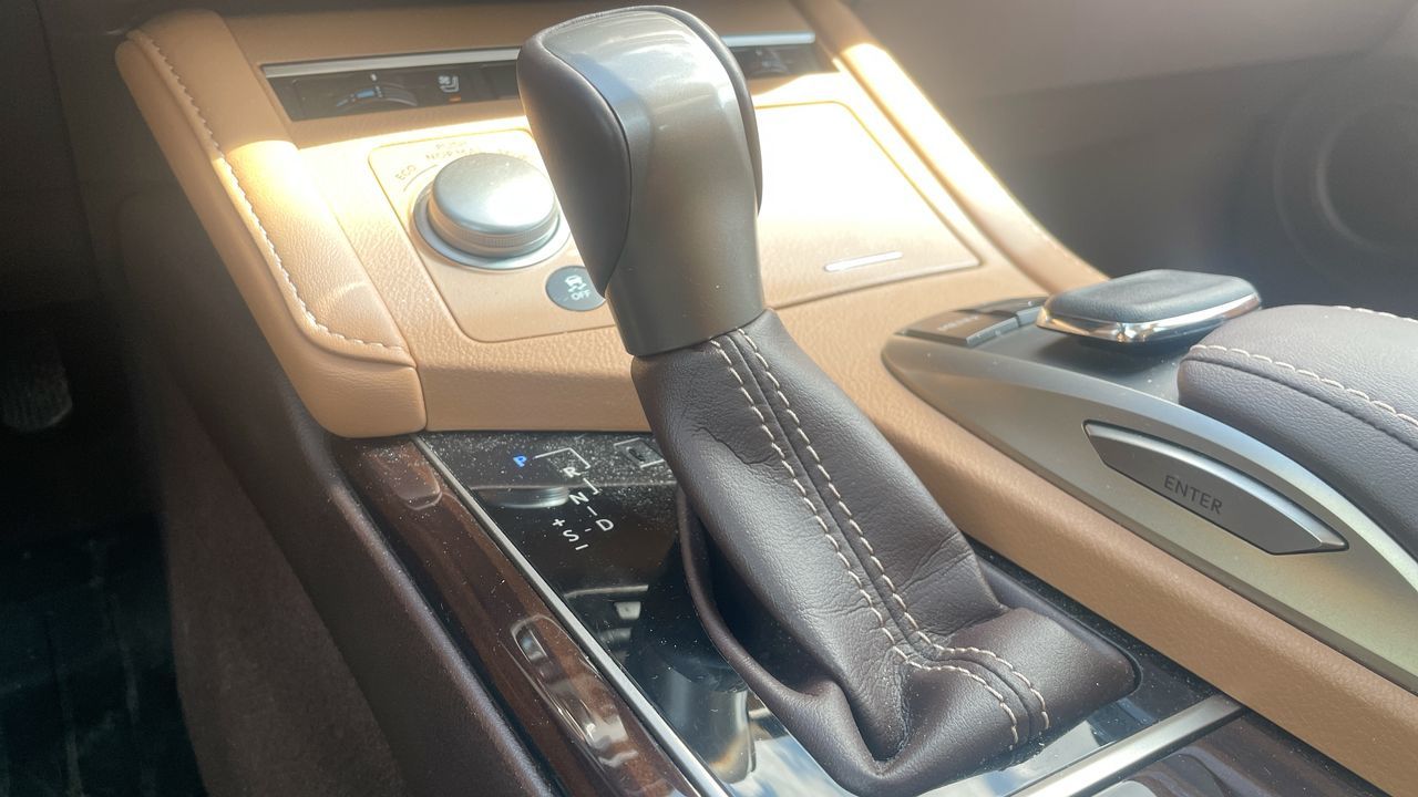 2016 Lexus ES 350 in Laval, Quebec