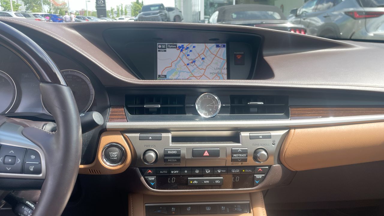 2016 Lexus ES 350 in Laval, Quebec