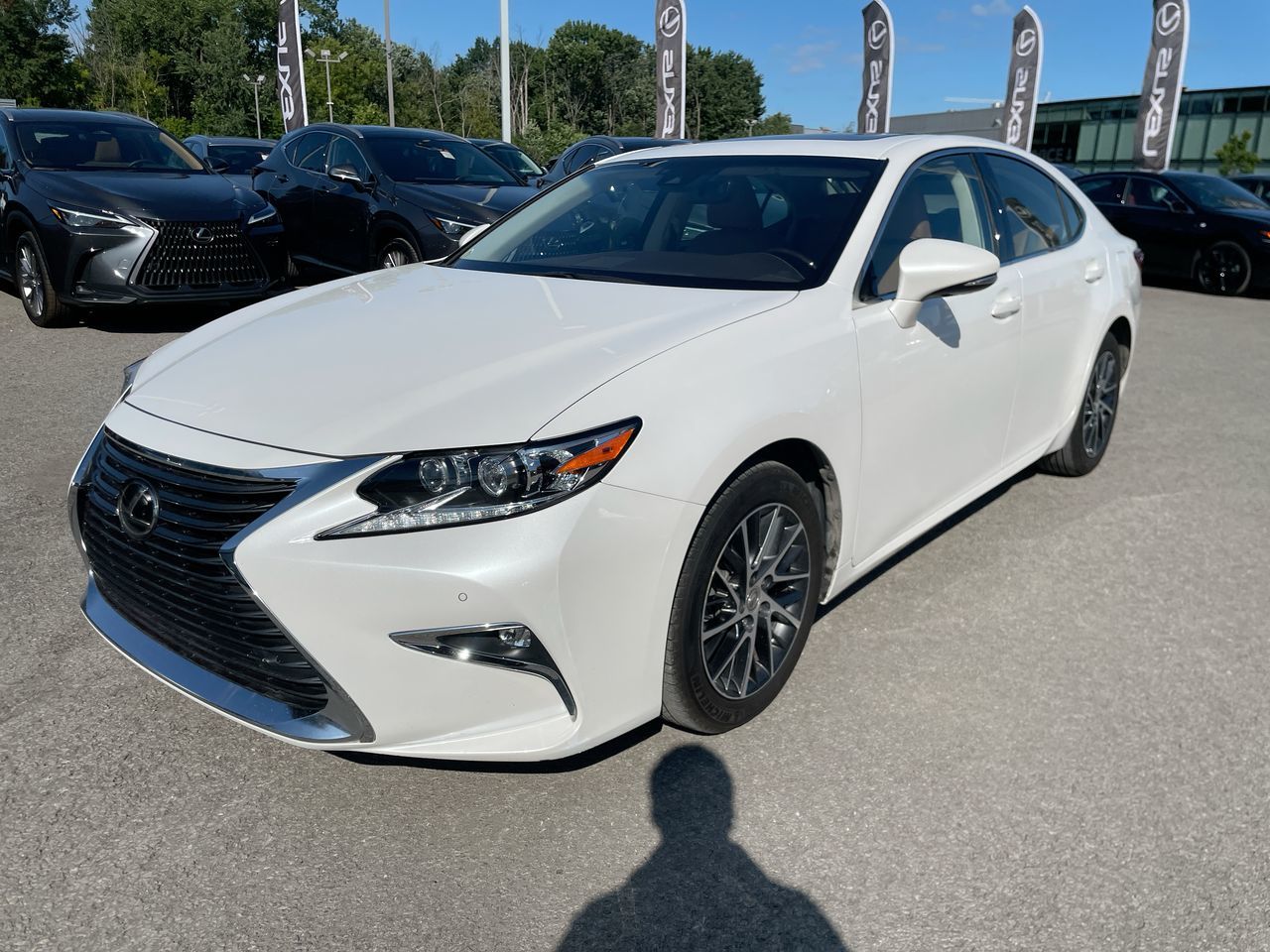 2017 Lexus ES 350 in Laval, Quebec