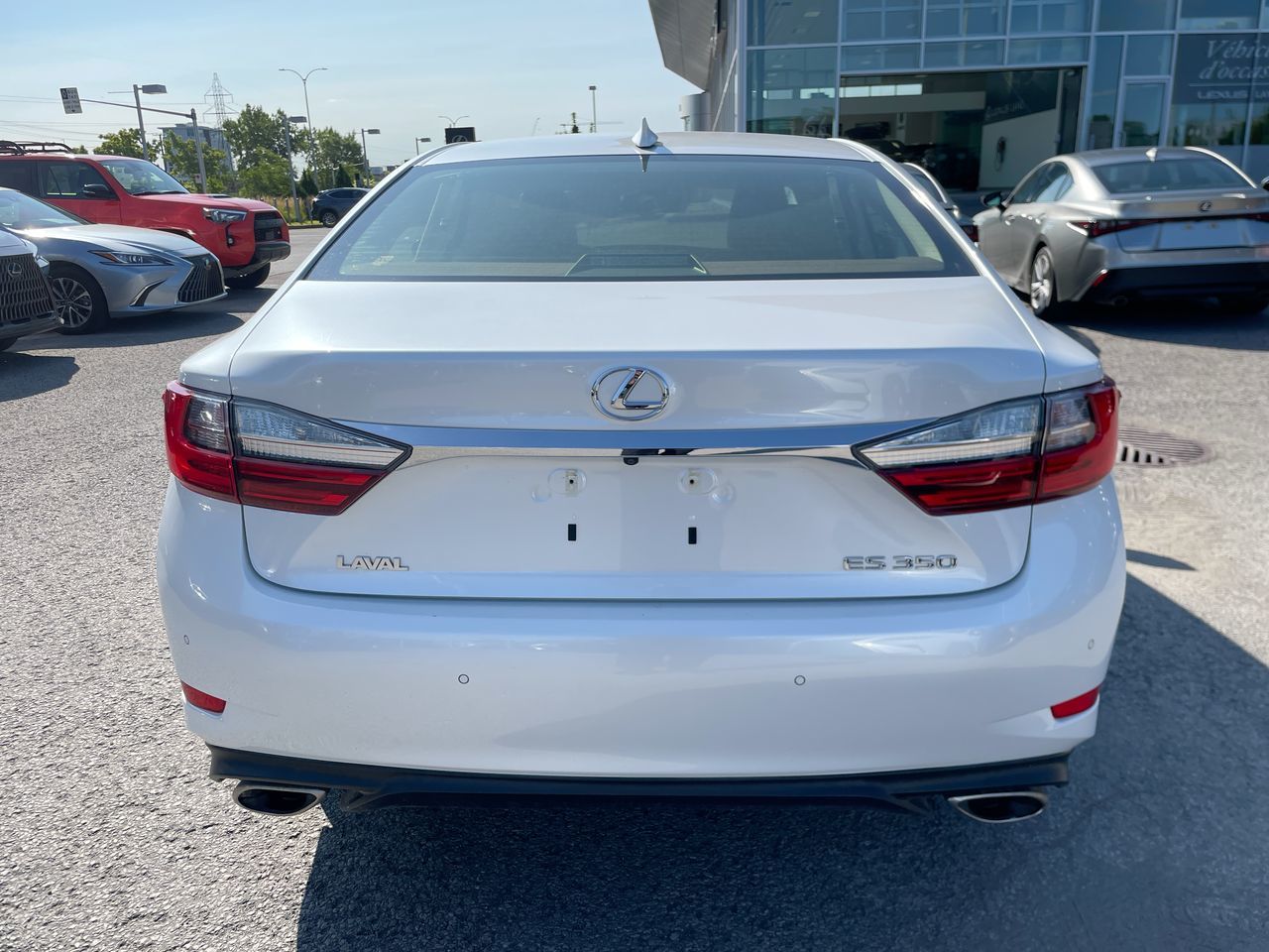 2017 Lexus ES 350 in Laval, Quebec