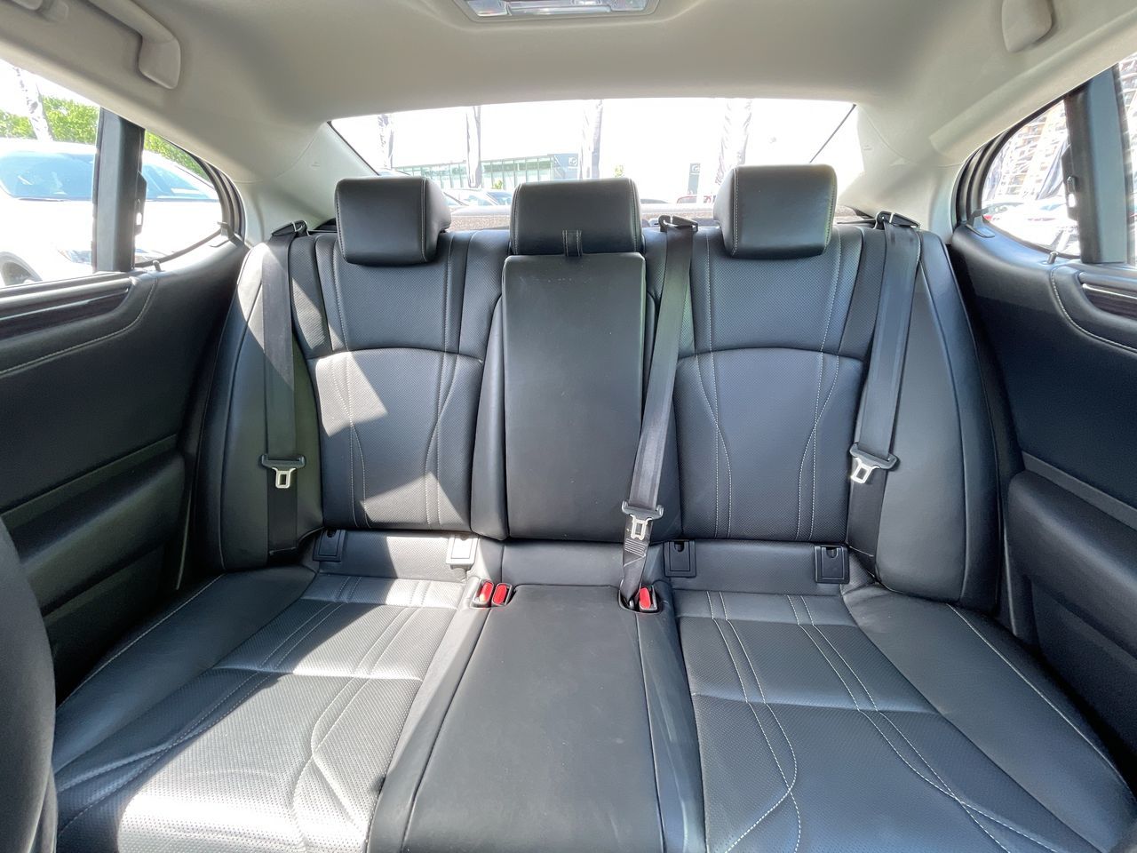 2019 Lexus ES 350 in Laval, Quebec