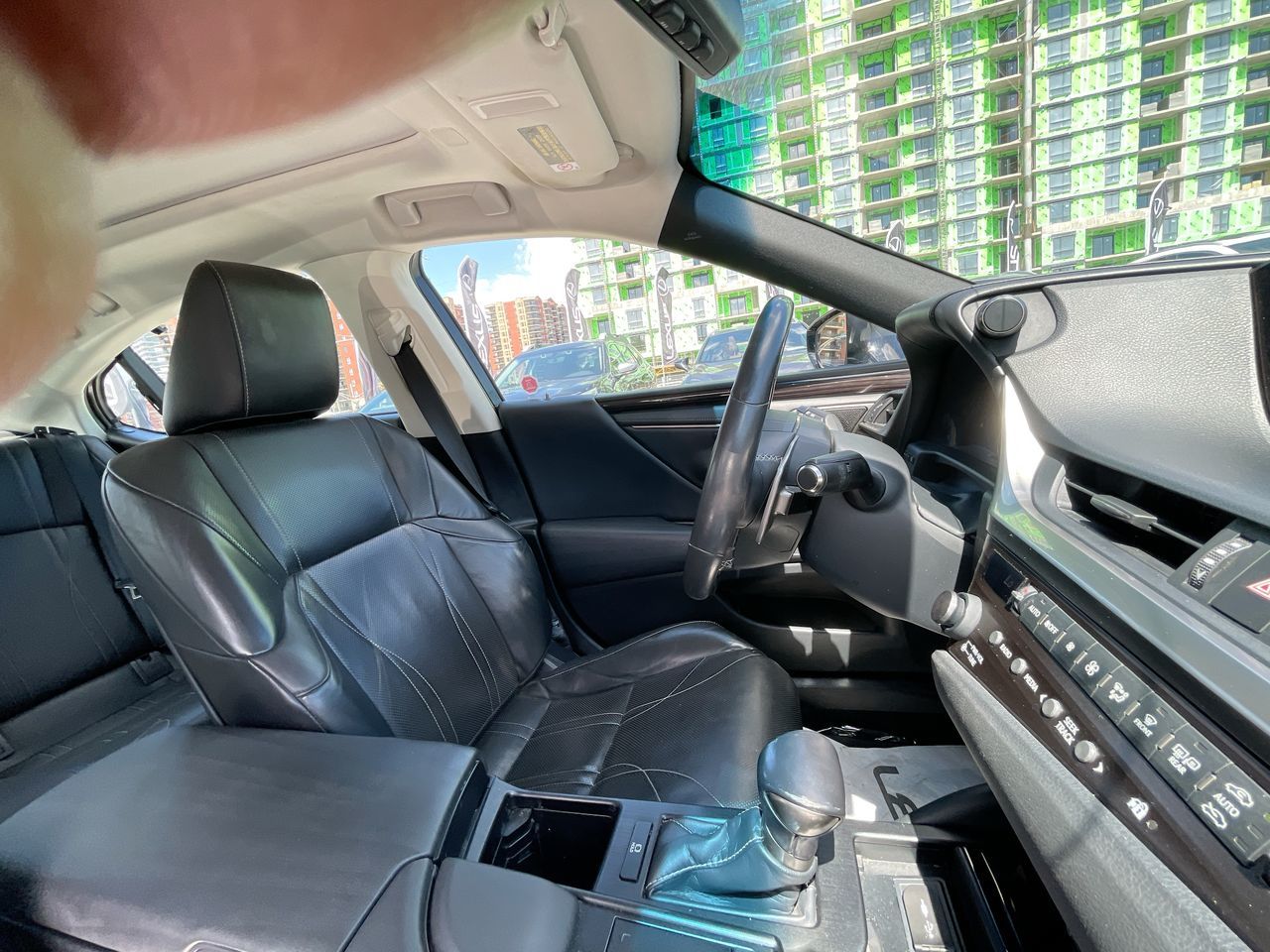 2019 Lexus ES 350 in Laval, Quebec