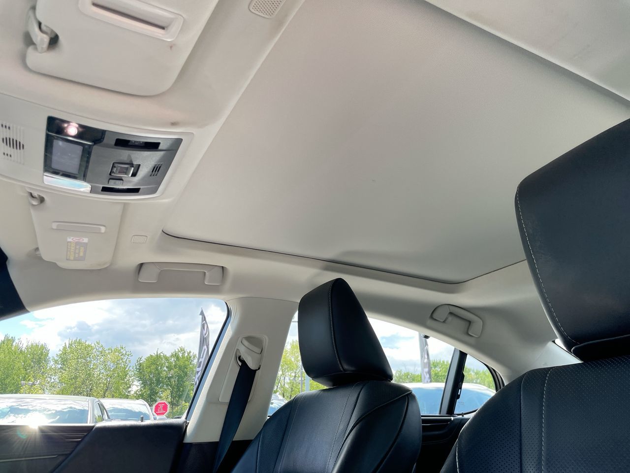 2019 Lexus ES 350 in Laval, Quebec