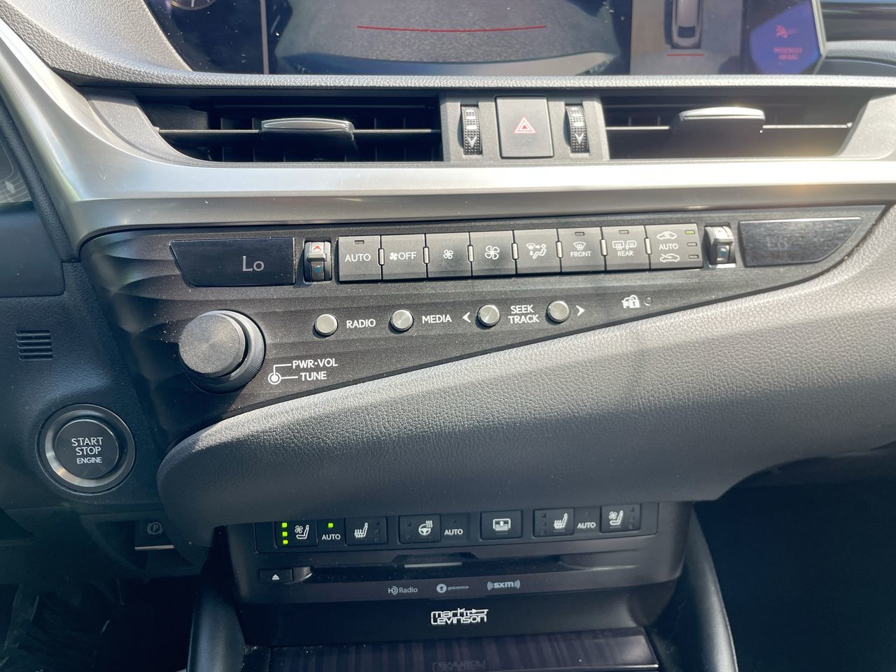 2019 Lexus ES 350 in Laval, Quebec