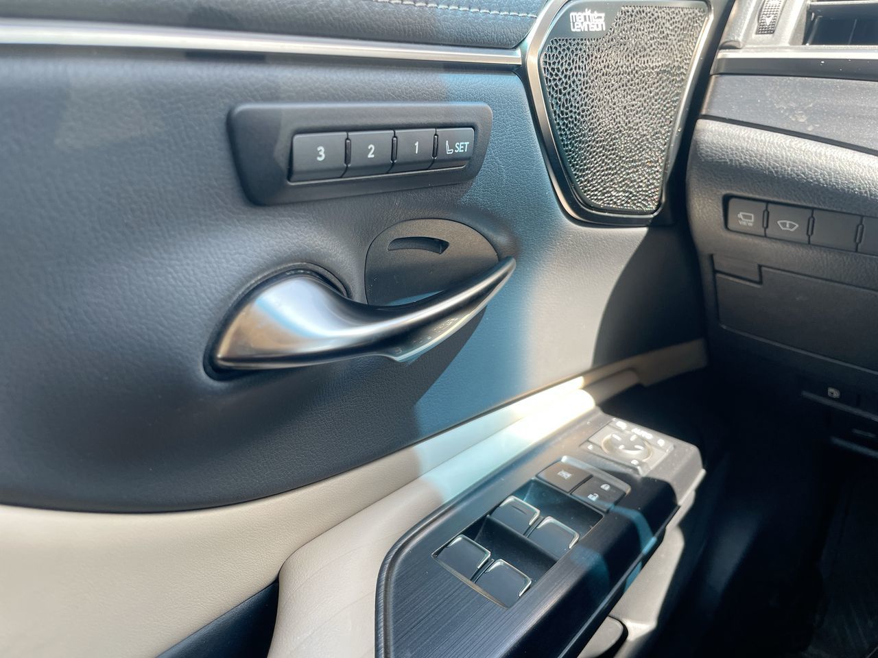 Lexus ES 350  2021 à Laval, Québec