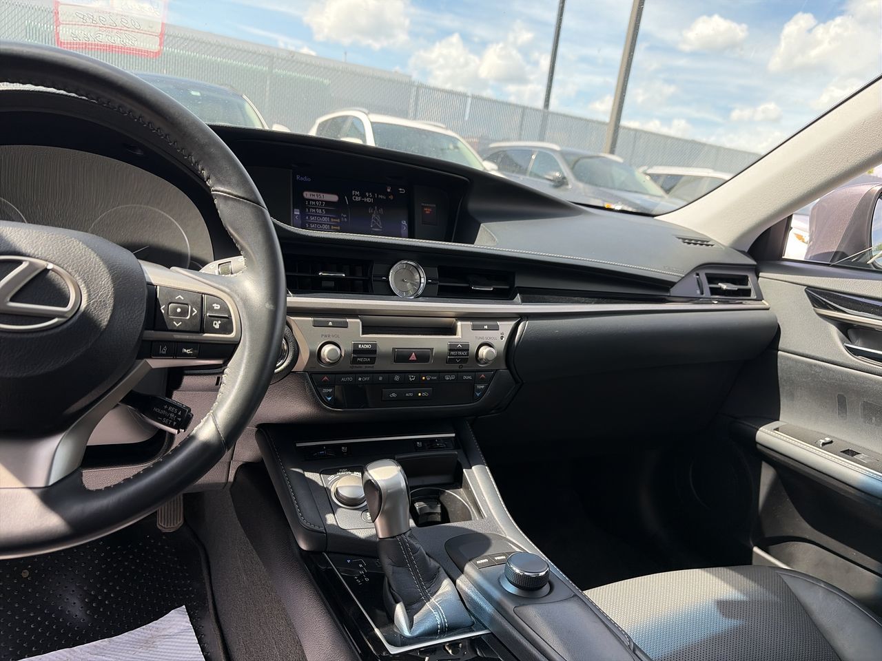 Lexus ES  2018
