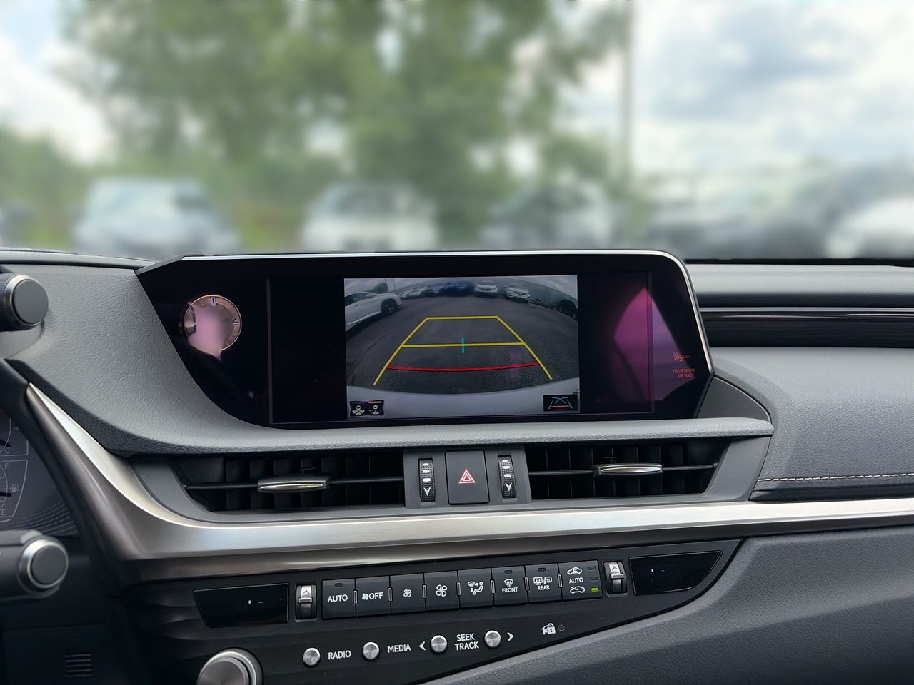 Lexus ES  2021