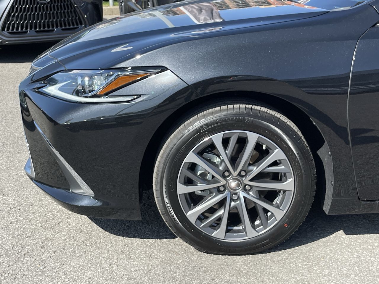 2024 Lexus ES in Laval, Quebec