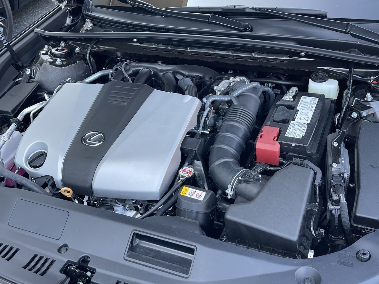 2024 Lexus ES in Laval, Quebec
