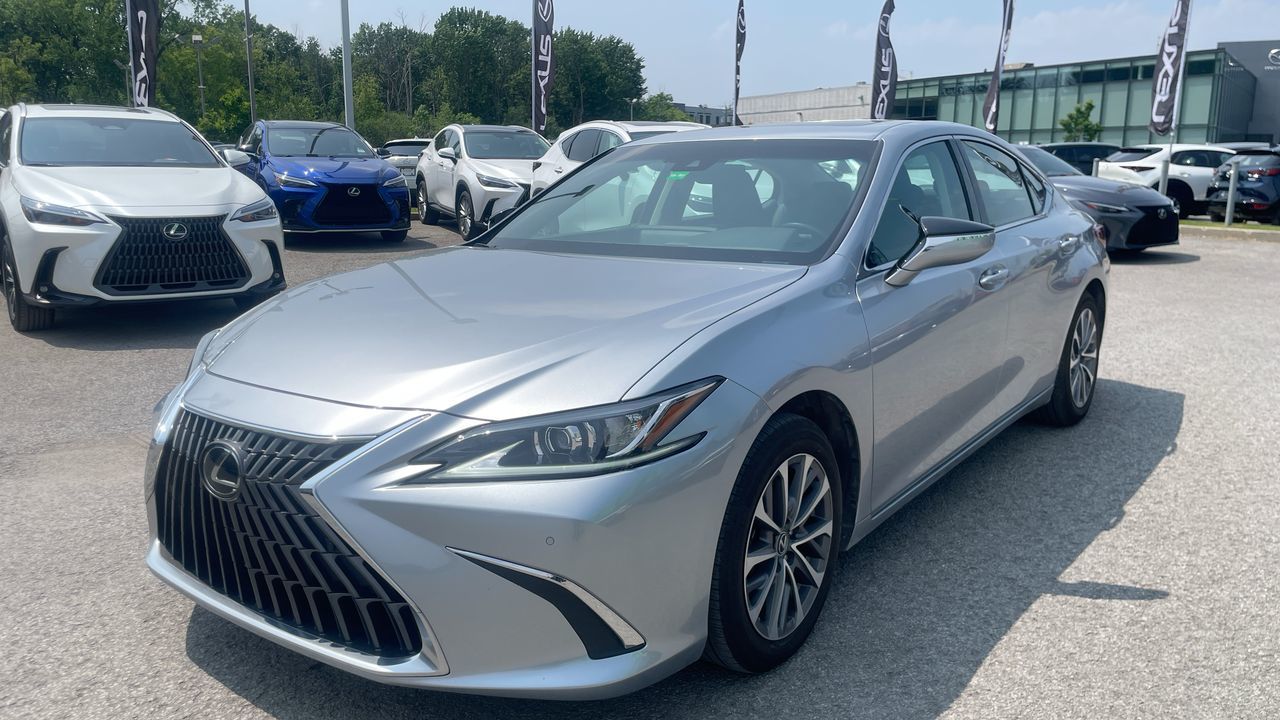 2023 Lexus ES350 in Laval, Quebec