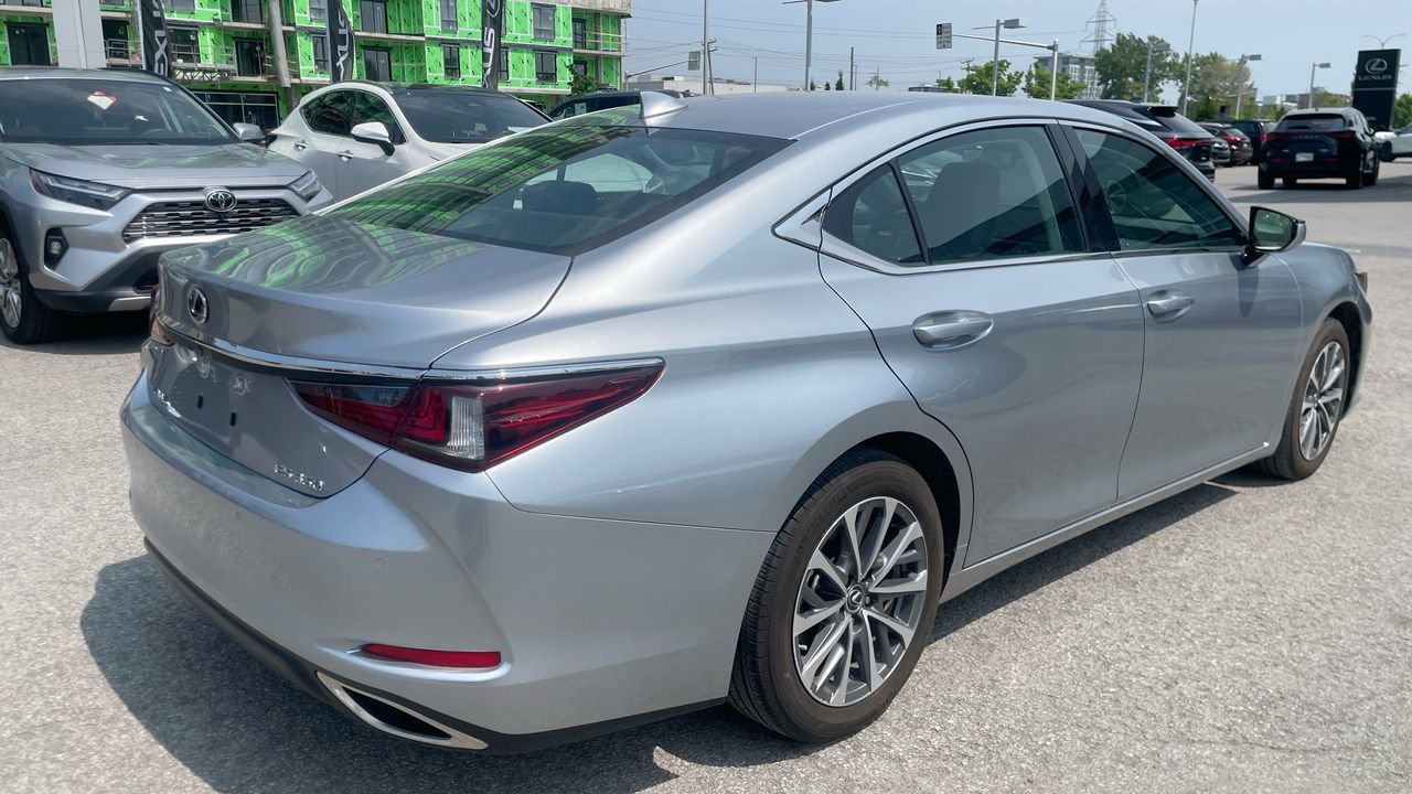 2023 Lexus ES350 in Laval, Quebec