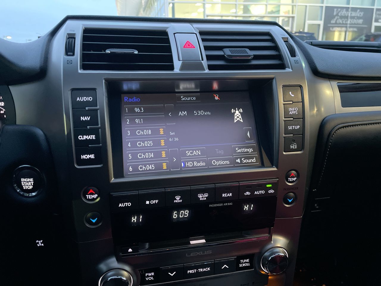 Lexus GX  2018 à Laval, Québec