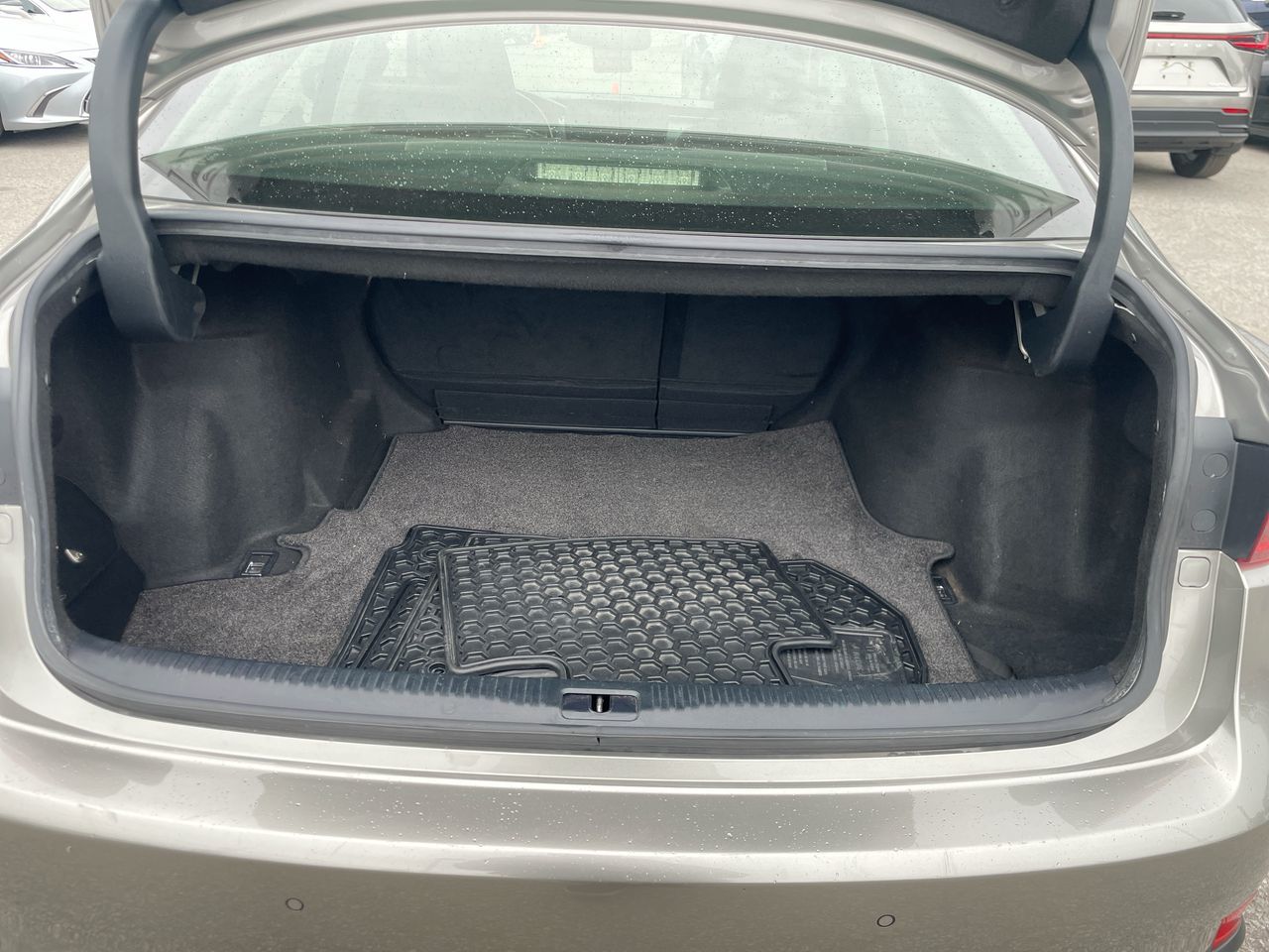 2016 Lexus IS 300 in Laval, Quebec