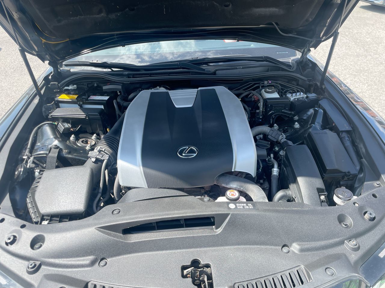 Lexus IS 300  2021 à Laval, Québec