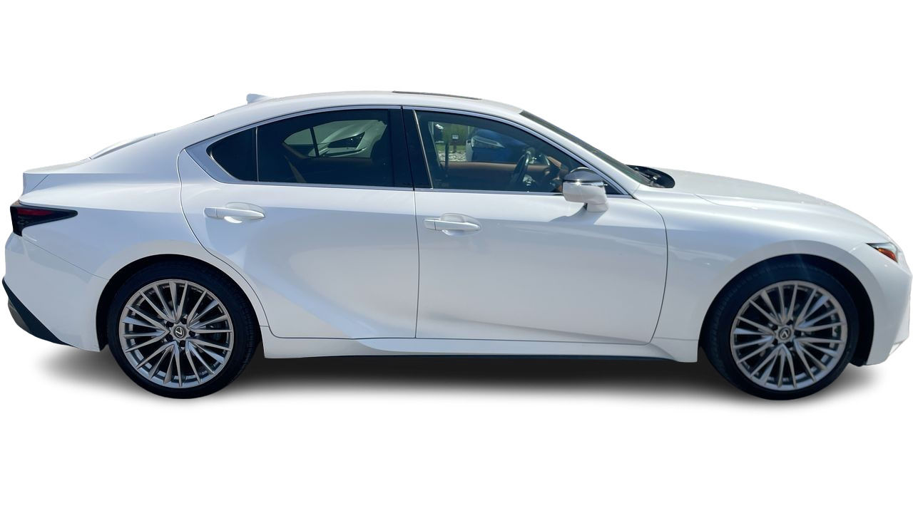 2021 Lexus IS 300 in Laval, Quebec