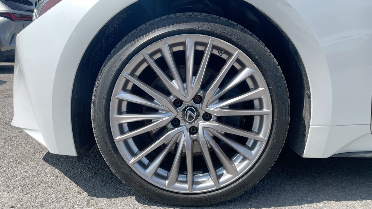 2021 Lexus IS 300 in Laval, Quebec