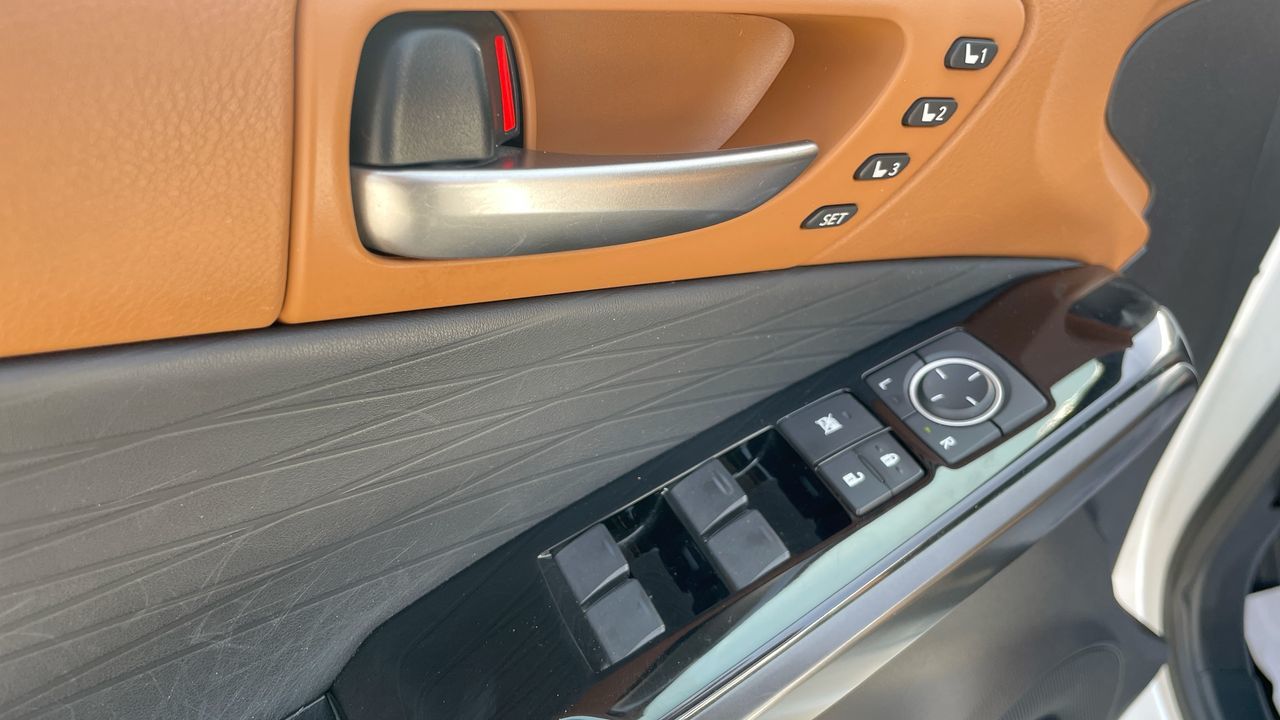 2021 Lexus IS 300 in Laval, Quebec