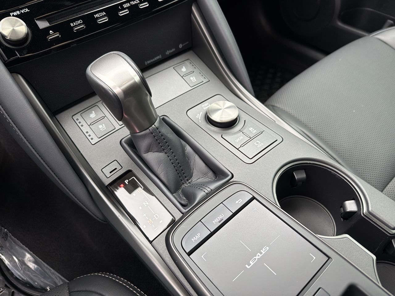 Lexus IS 300  2021