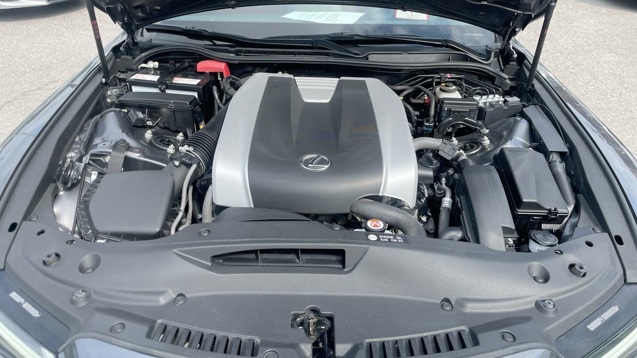 Lexus IS 300  2023
