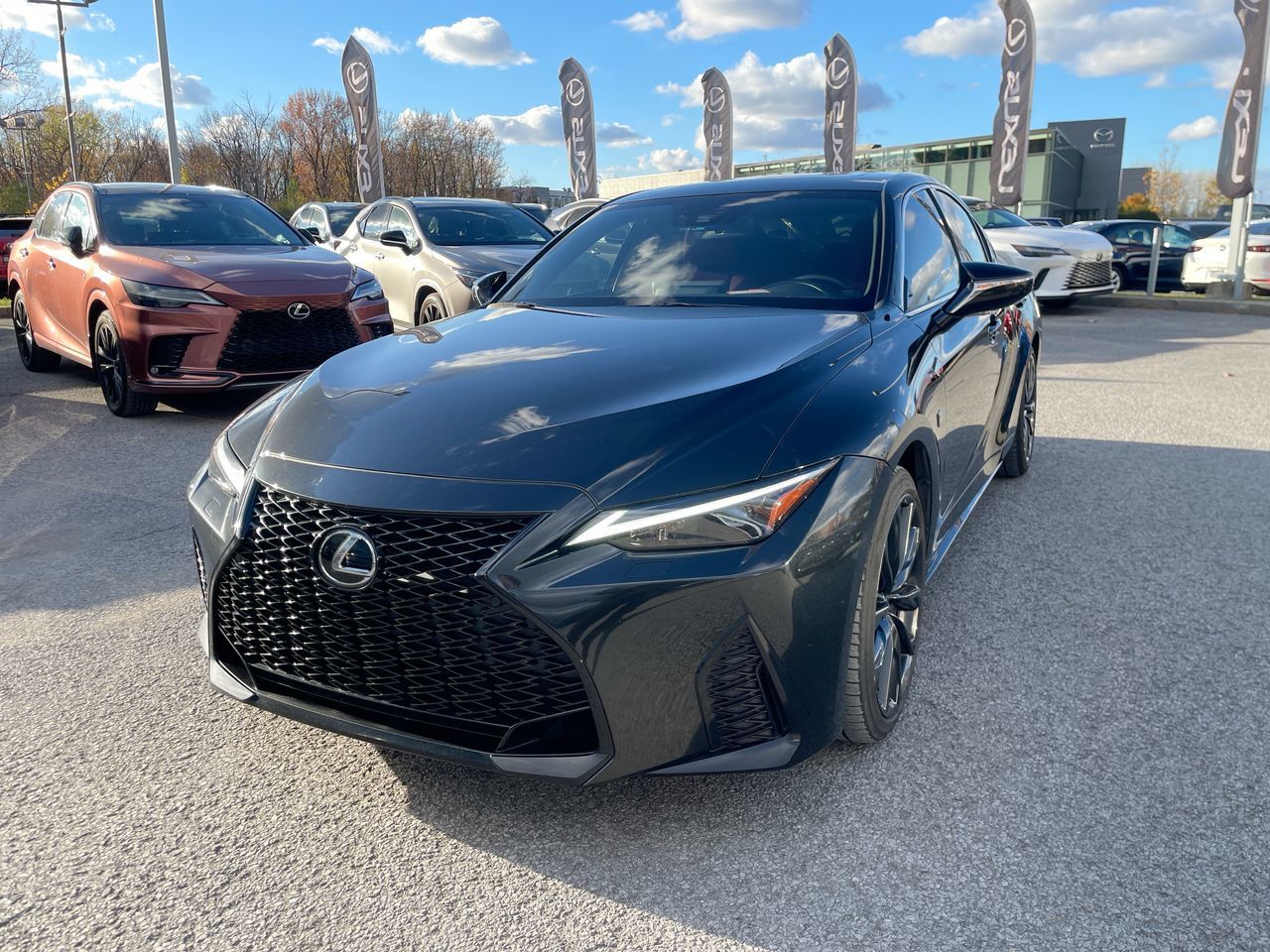 Lexus IS 300  2023