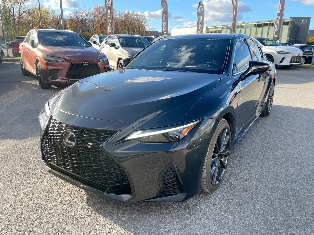 Lexus IS 300  2023