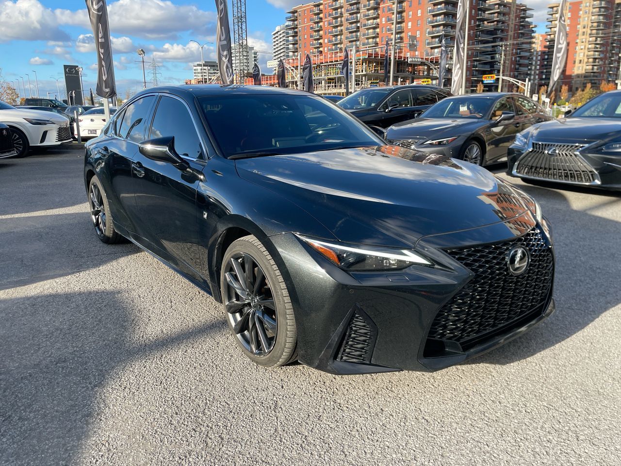 Lexus IS 300  2023