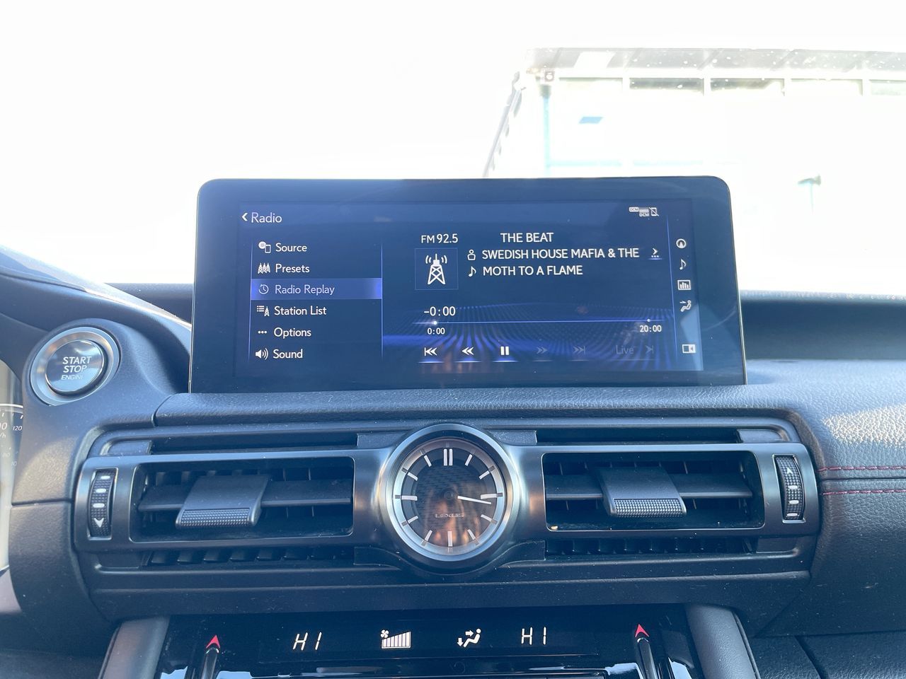 Lexus IS 300  2023 à Laval, Québec