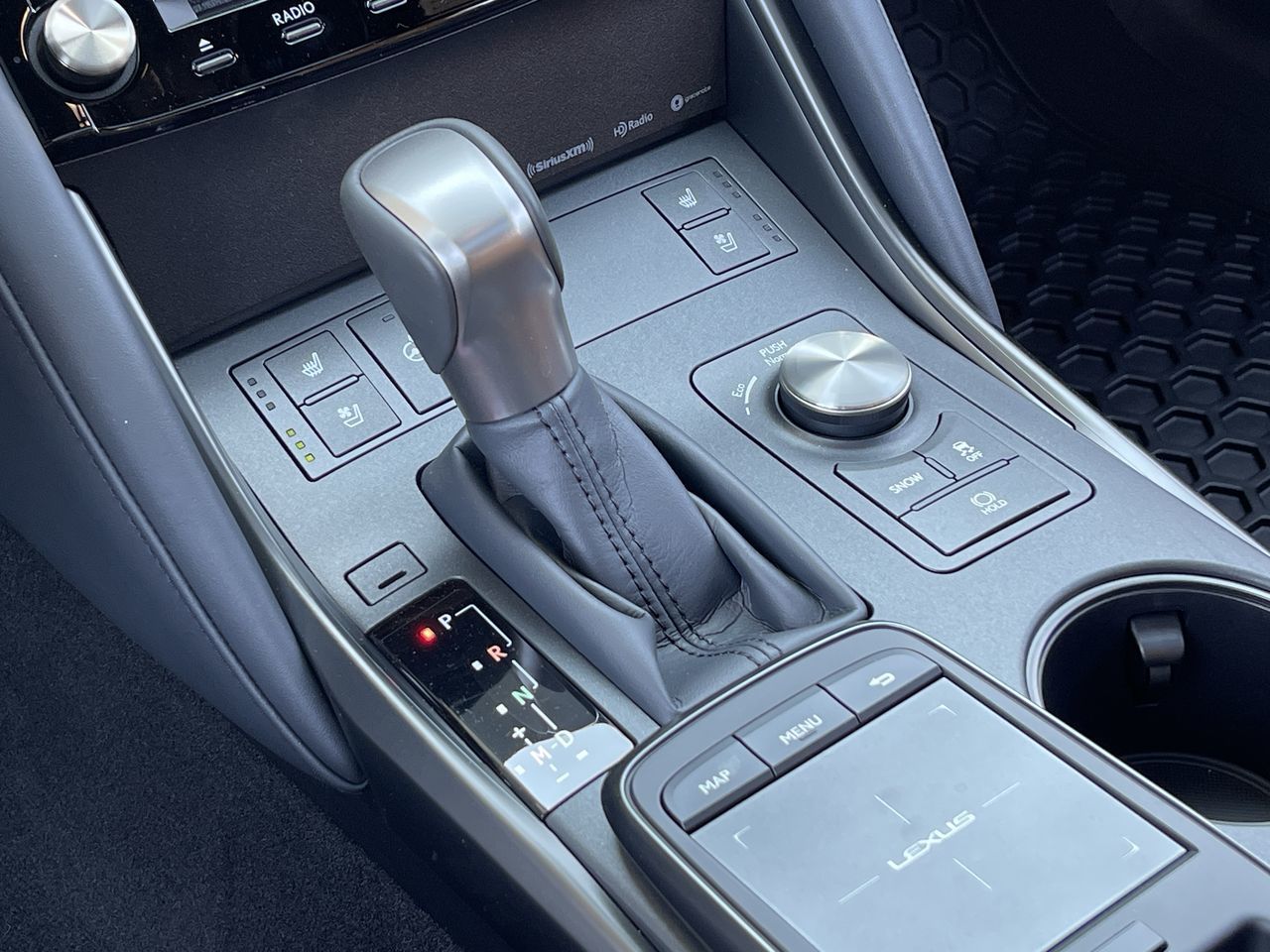 Lexus IS 300  2024 à Laval, Québec