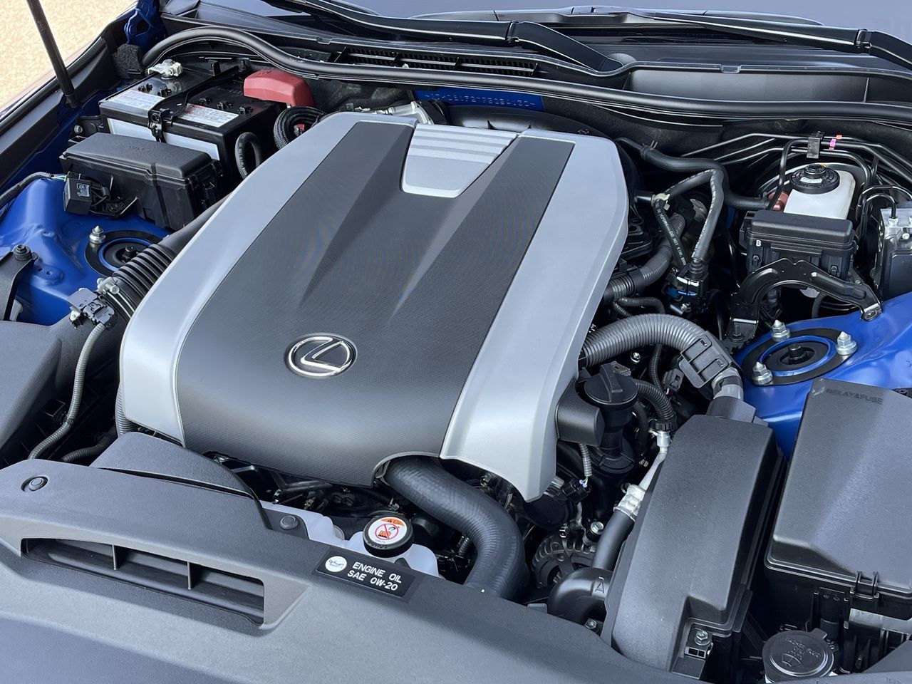 Lexus IS 300  2024 à Laval, Québec