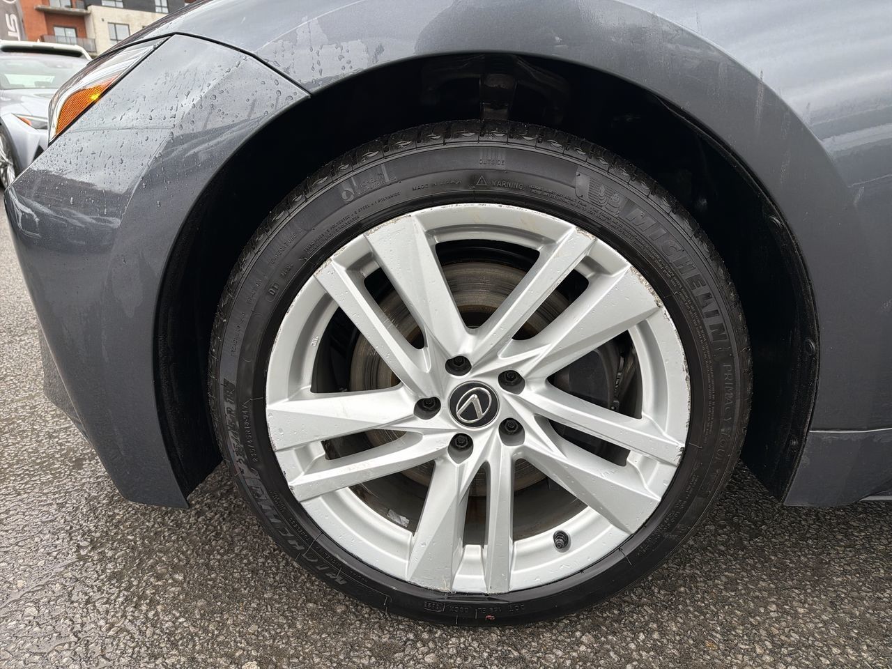 Lexus IS 300  2024