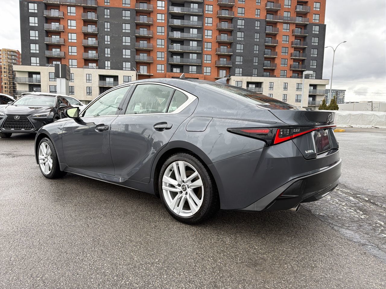 Lexus IS 300  2024