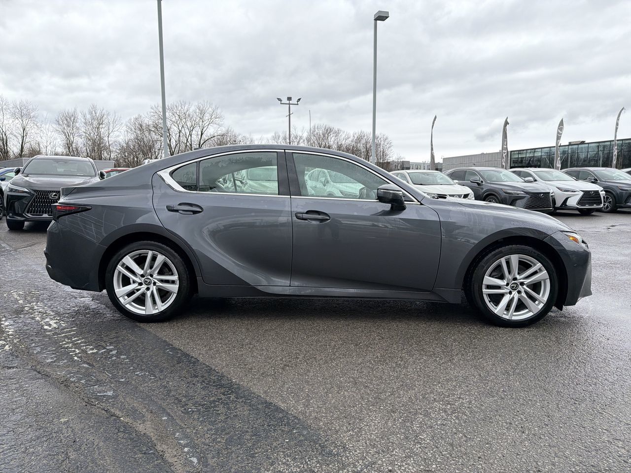 Lexus IS 300  2024