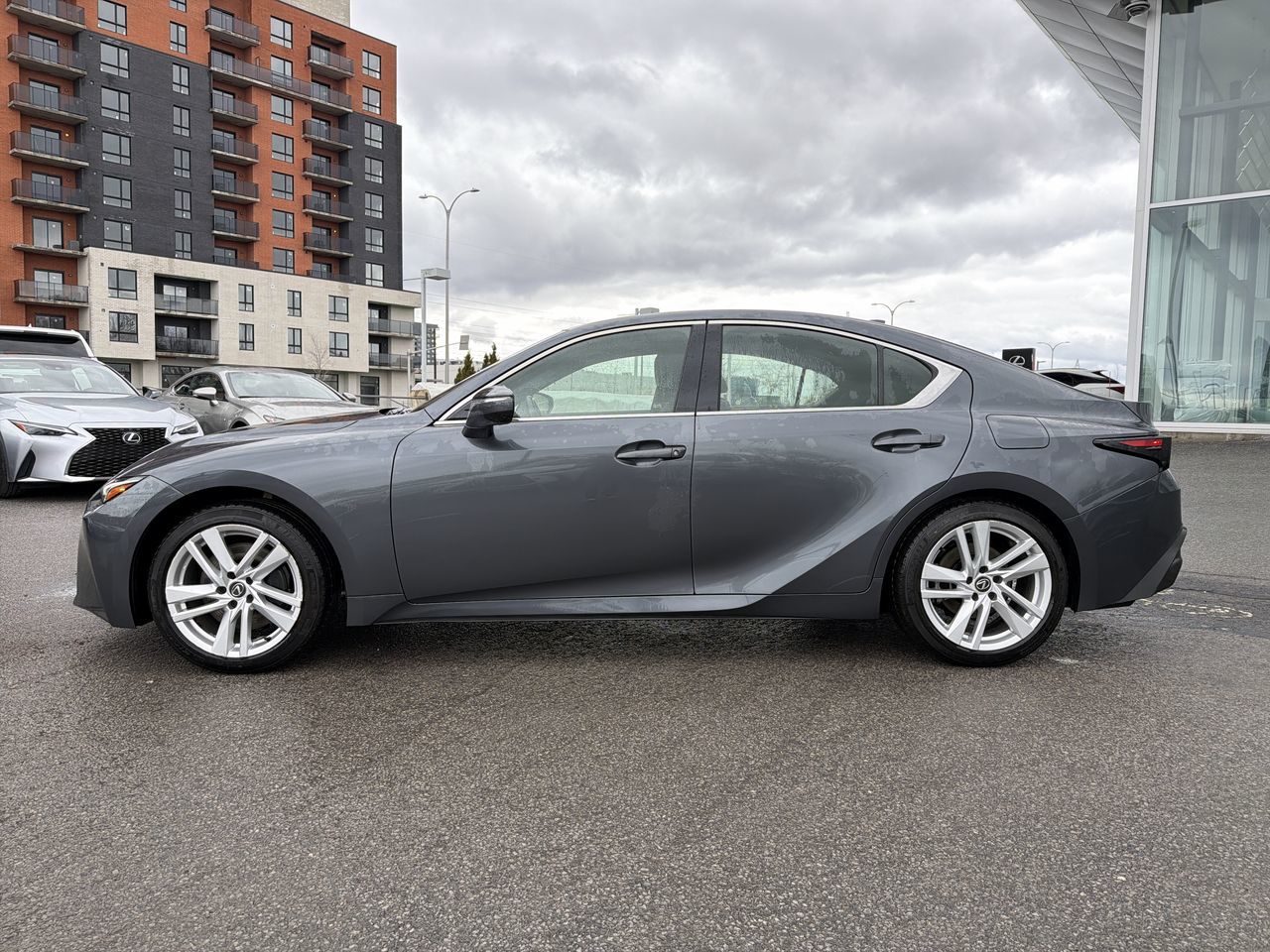 Lexus IS 300  2024