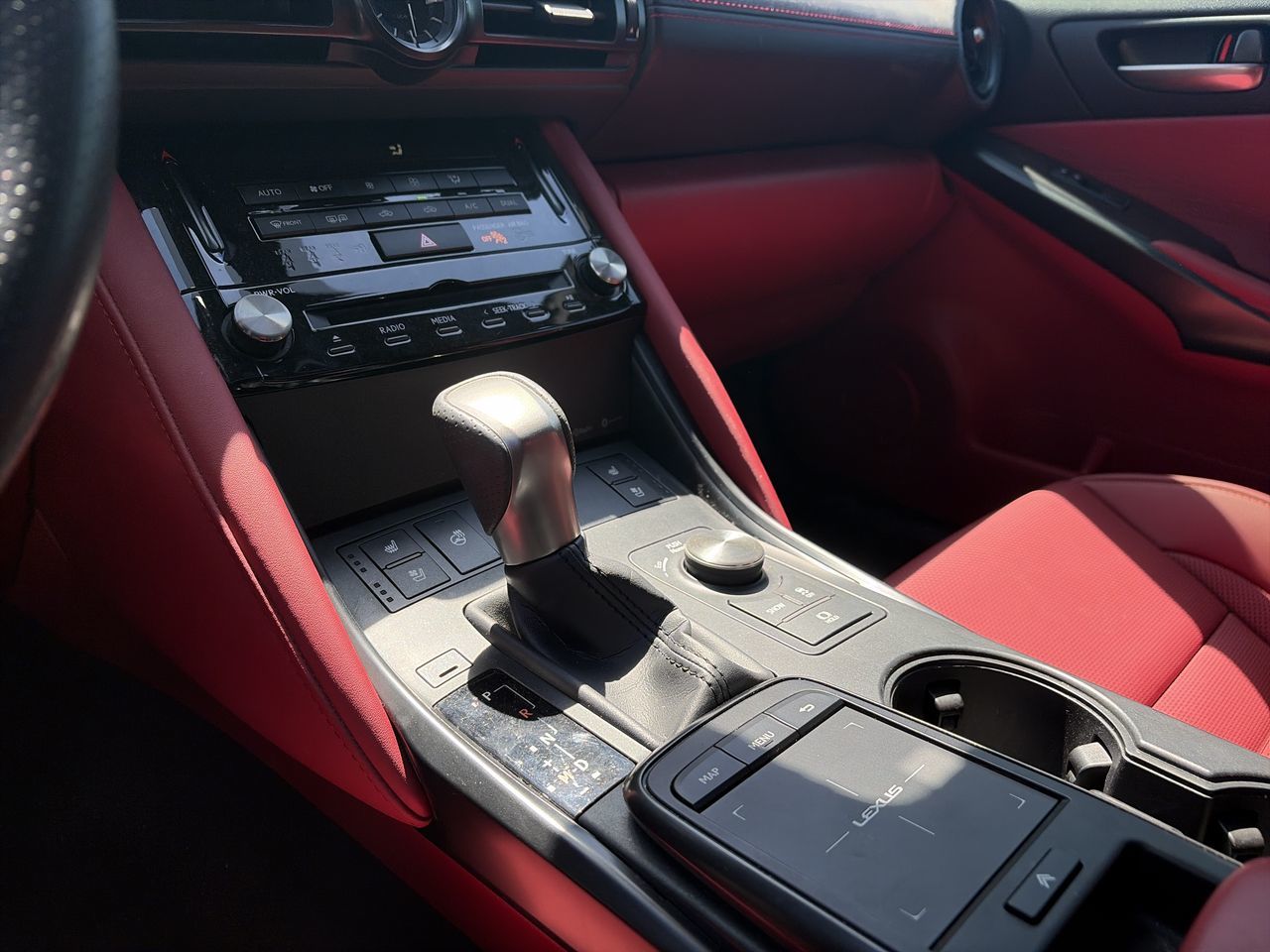 2024 Lexus IS 300 in Laval, Quebec