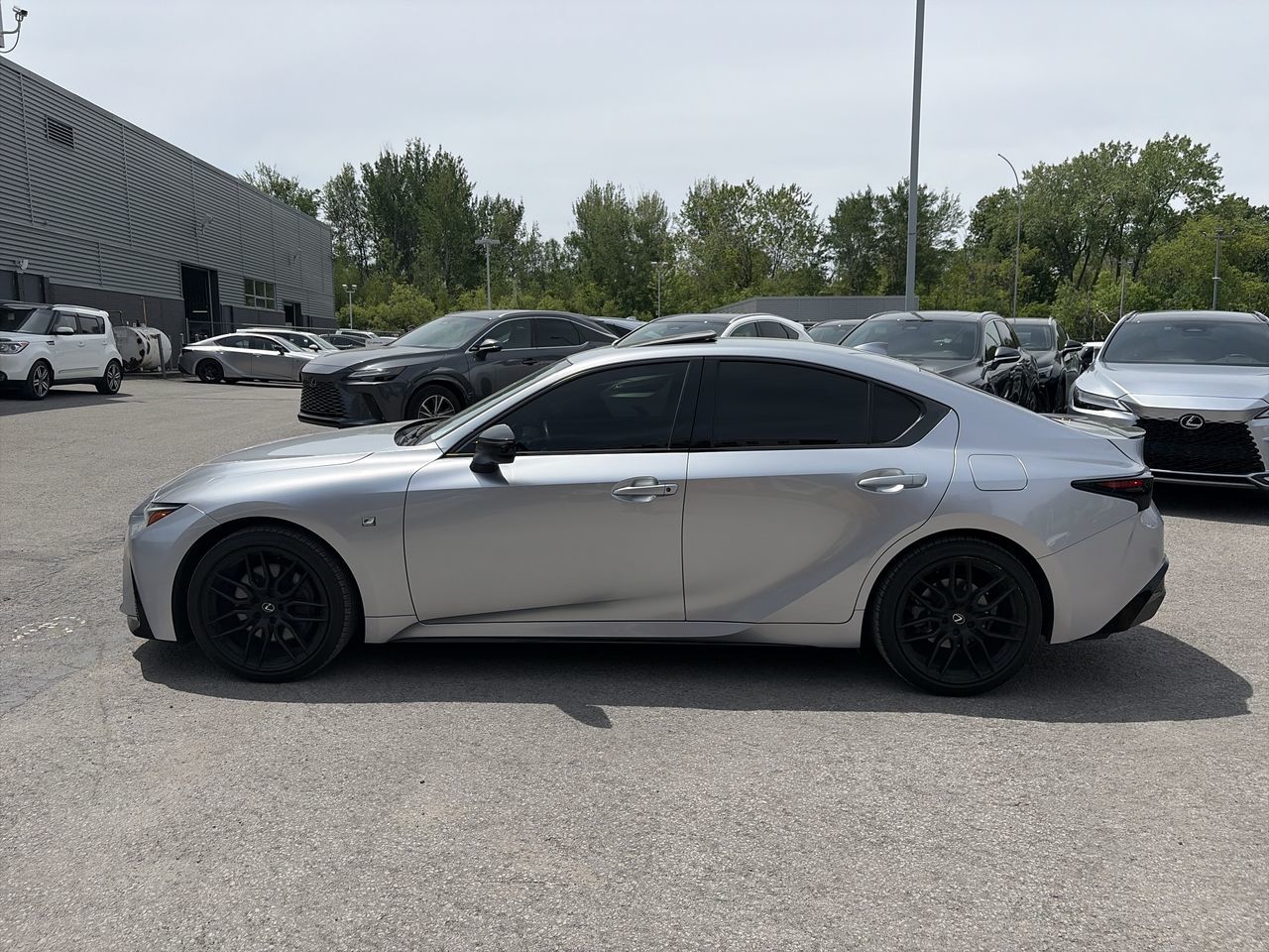 Lexus IS 350  2024