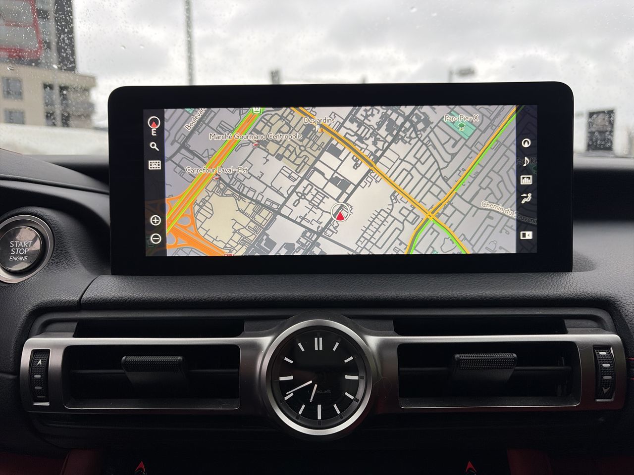 Lexus IS  2022 à Laval, Québec