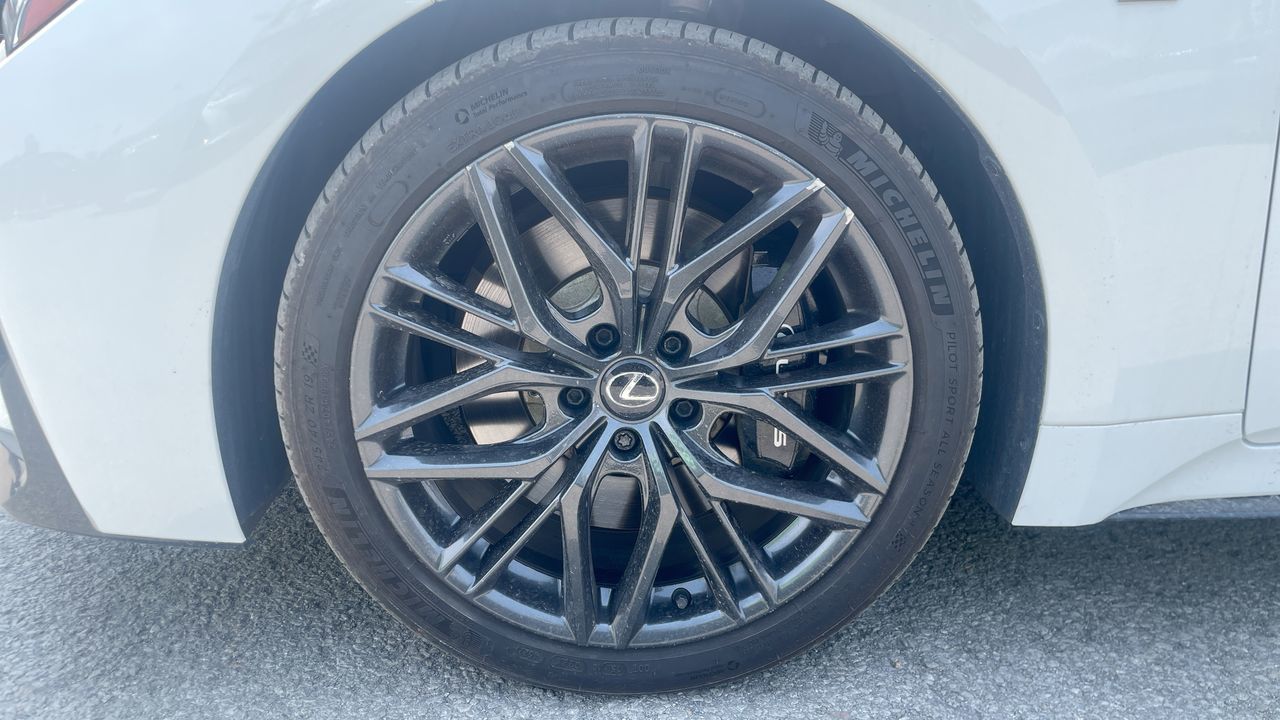 2023 Lexus IS in Laval, Quebec